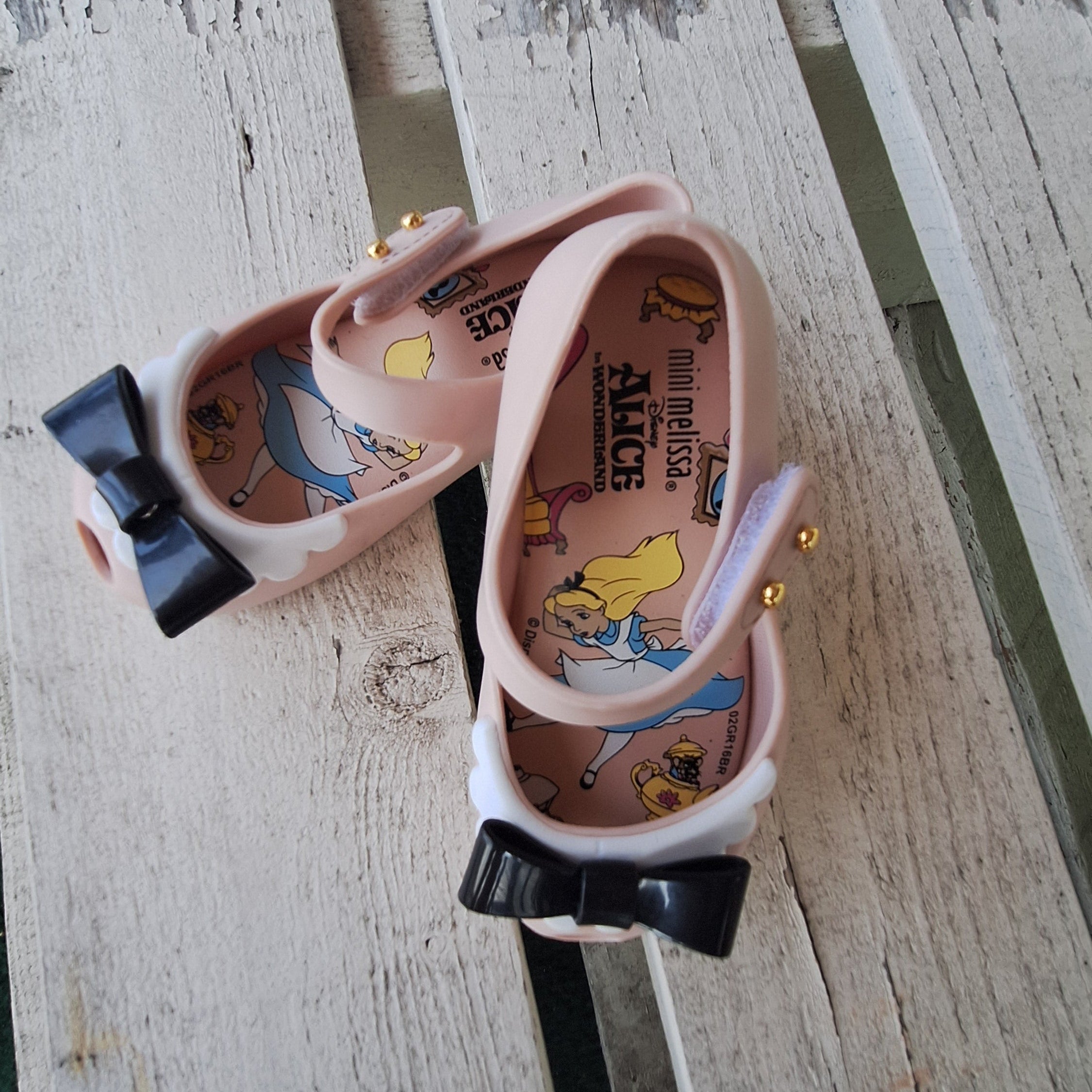 Pair of pink children&
