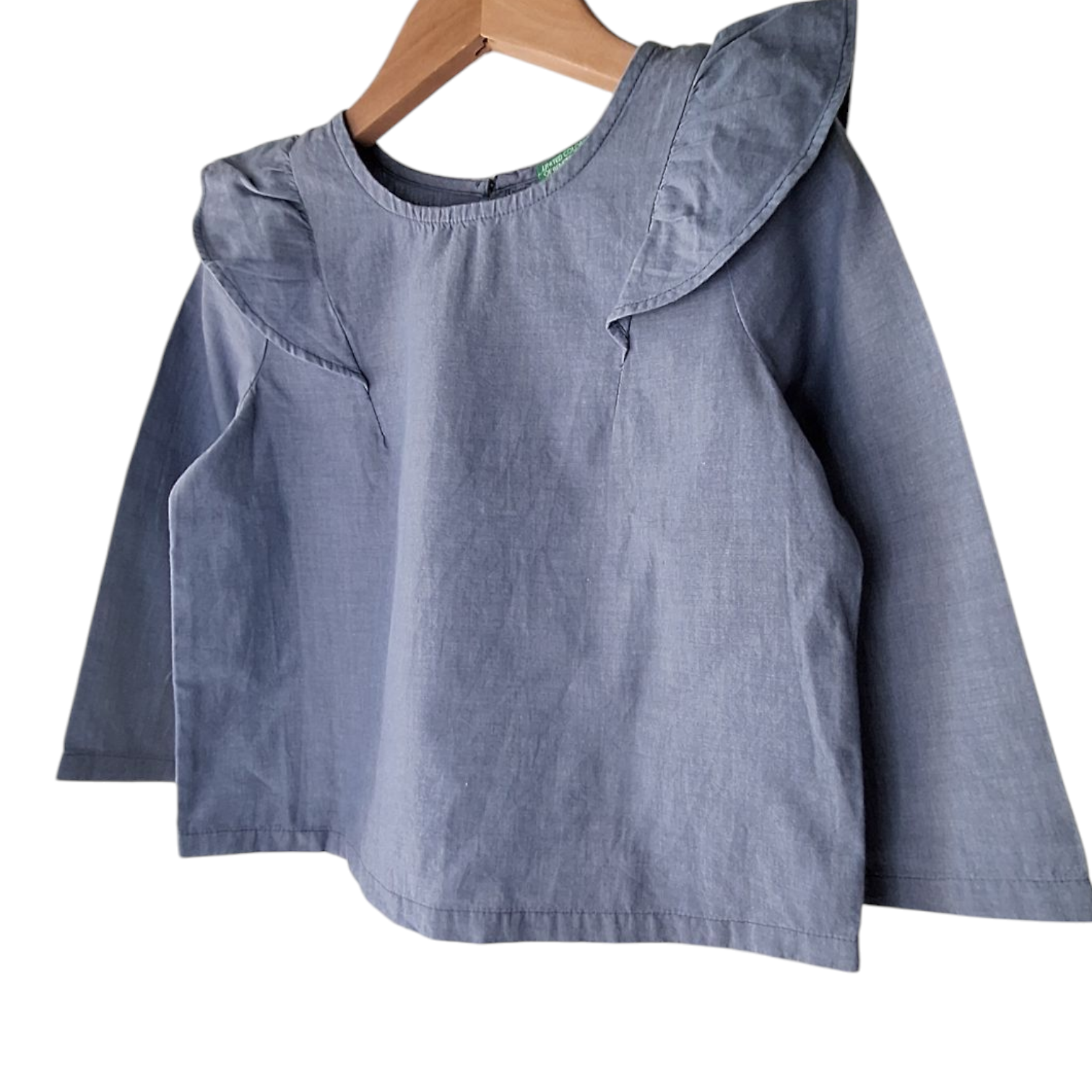 Benetton ruffle shirt, 4 years.
