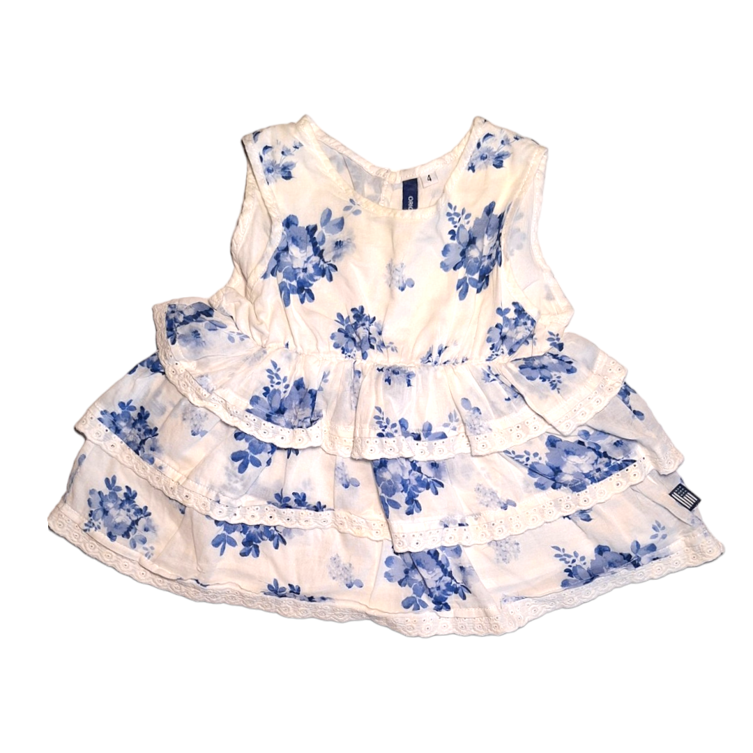 Zomerjurk met ruches en bloemen