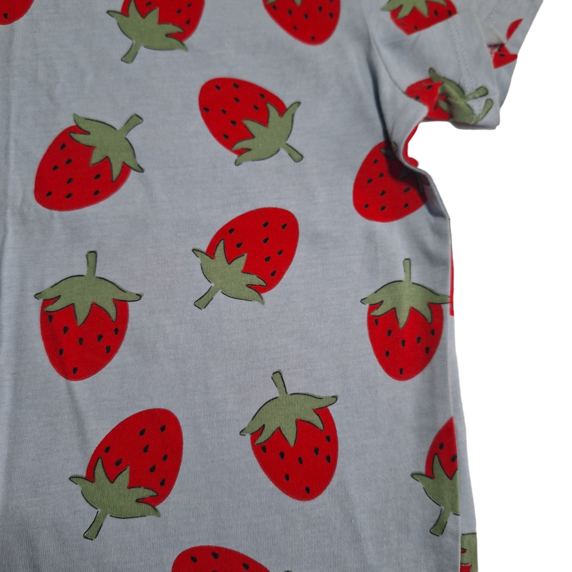 Strawberry t-shirt -6/8Y