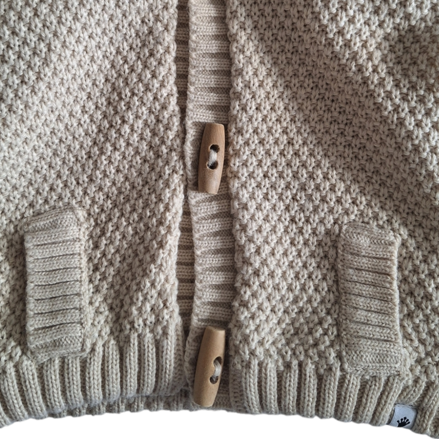 Knitted hooded jacket with sherpa - 62CM