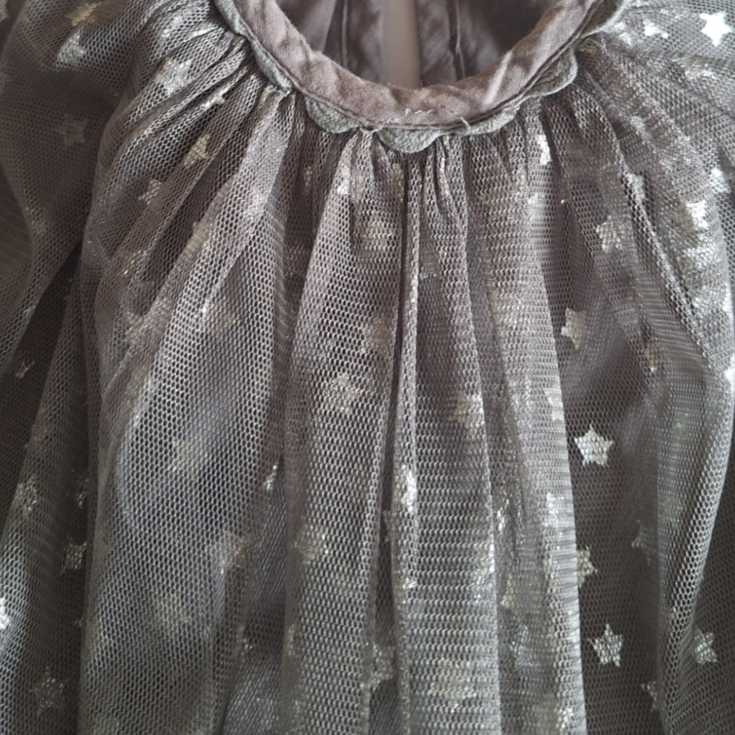 Glittersterren en tule jurk - 3Y