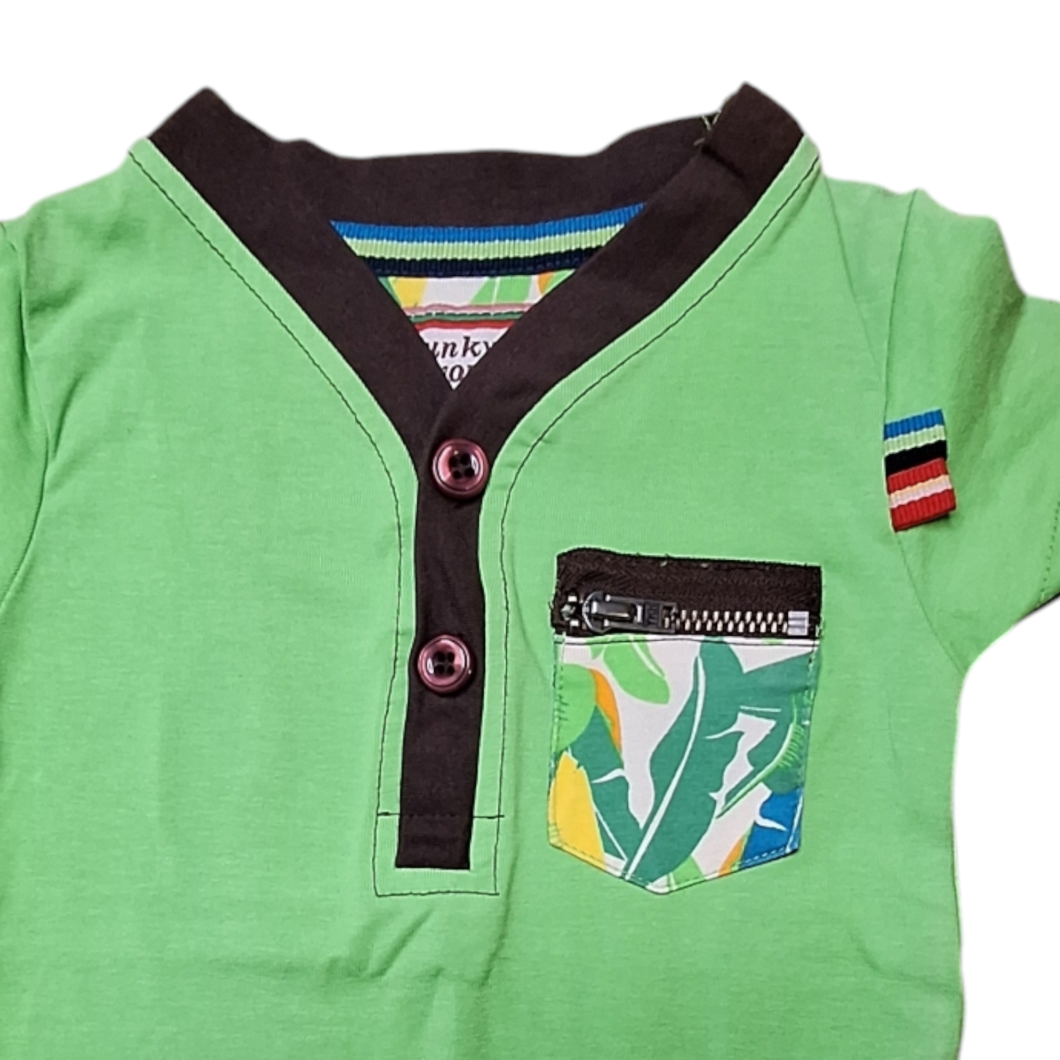 T-shirt met knopen v-hals - 62/68CM