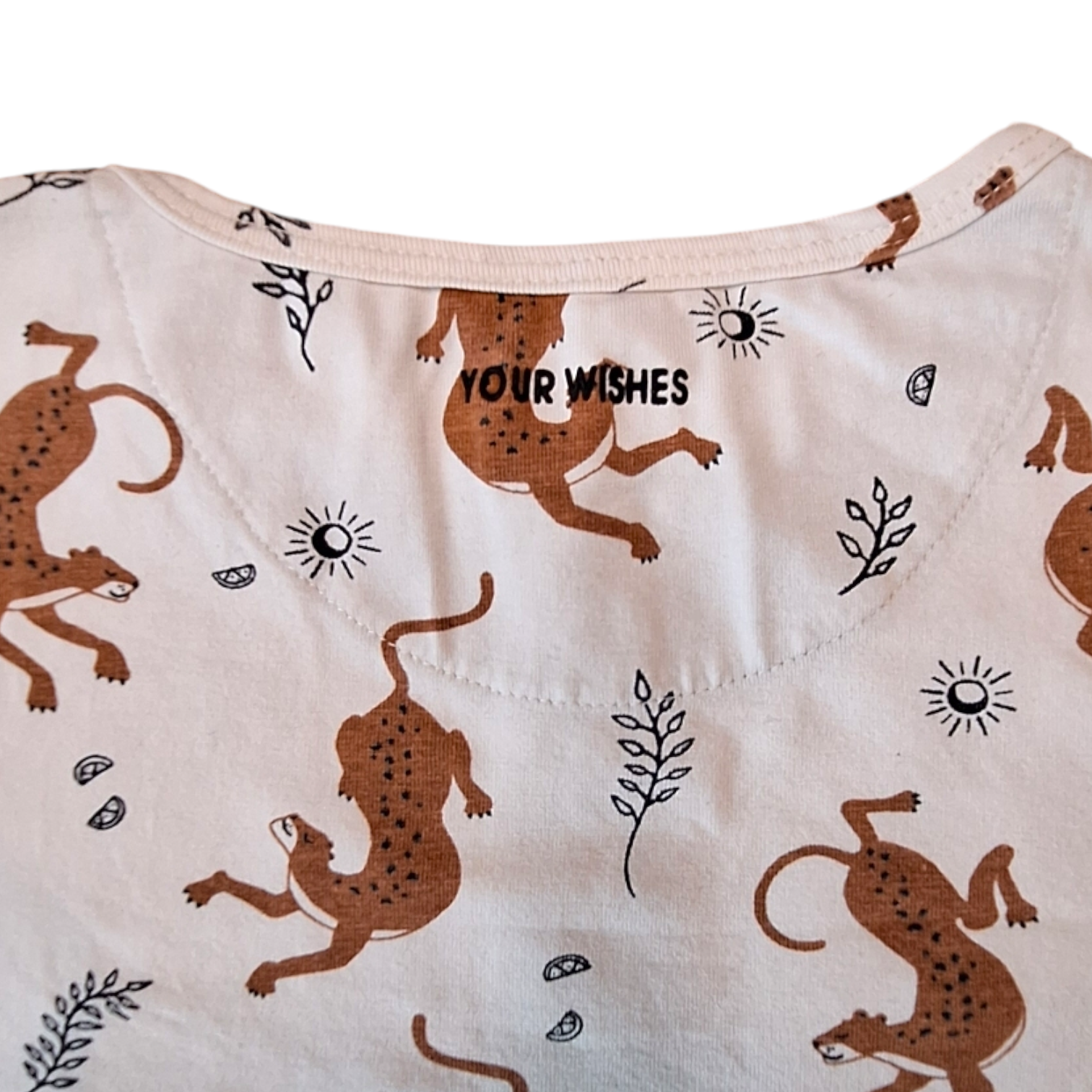 T-shirt met luipaarden - 98CM