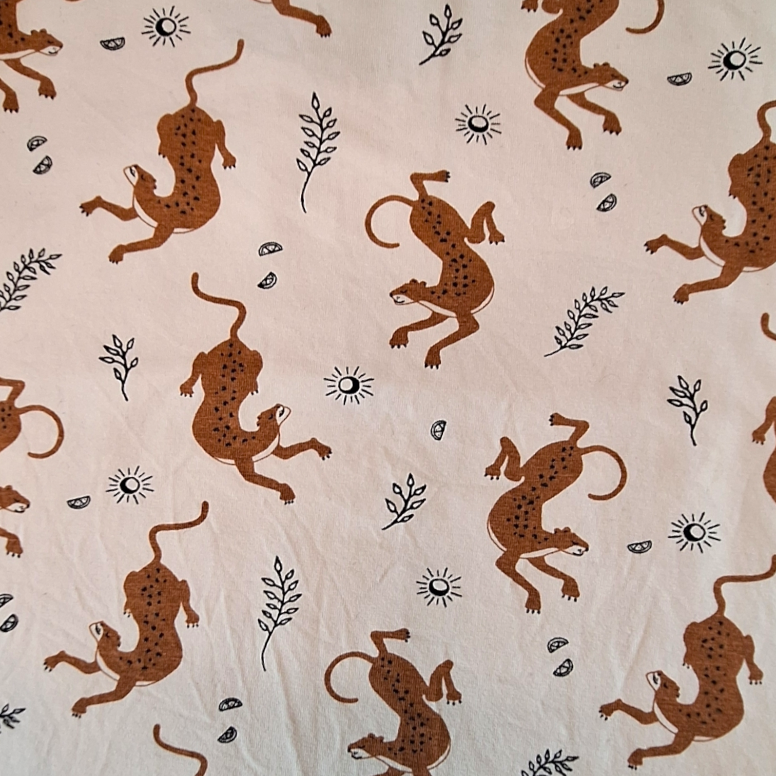 T-shirt met luipaarden - 98CM