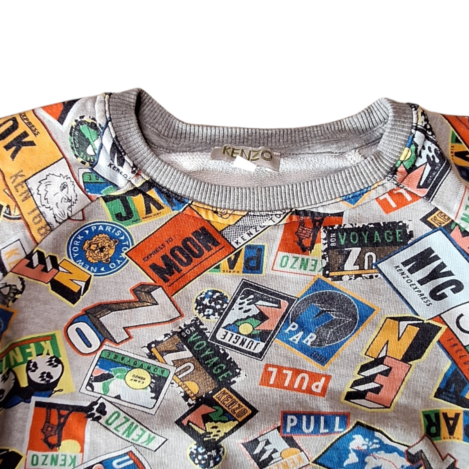 Sweater with travel tickets - 104CM