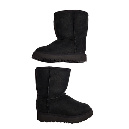 UGG Classic Winter boots - 22