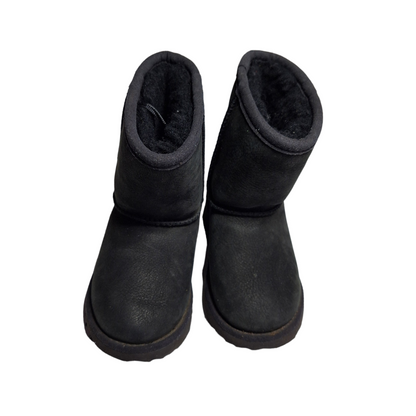 UGG Classic Winter boots - 22