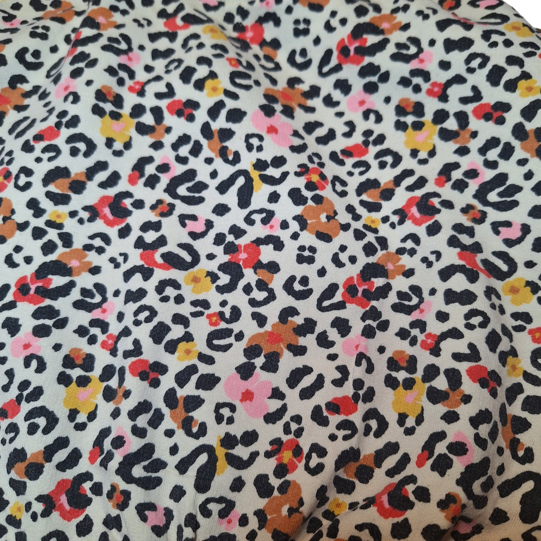 Leopard sweater and flowers - 80CM