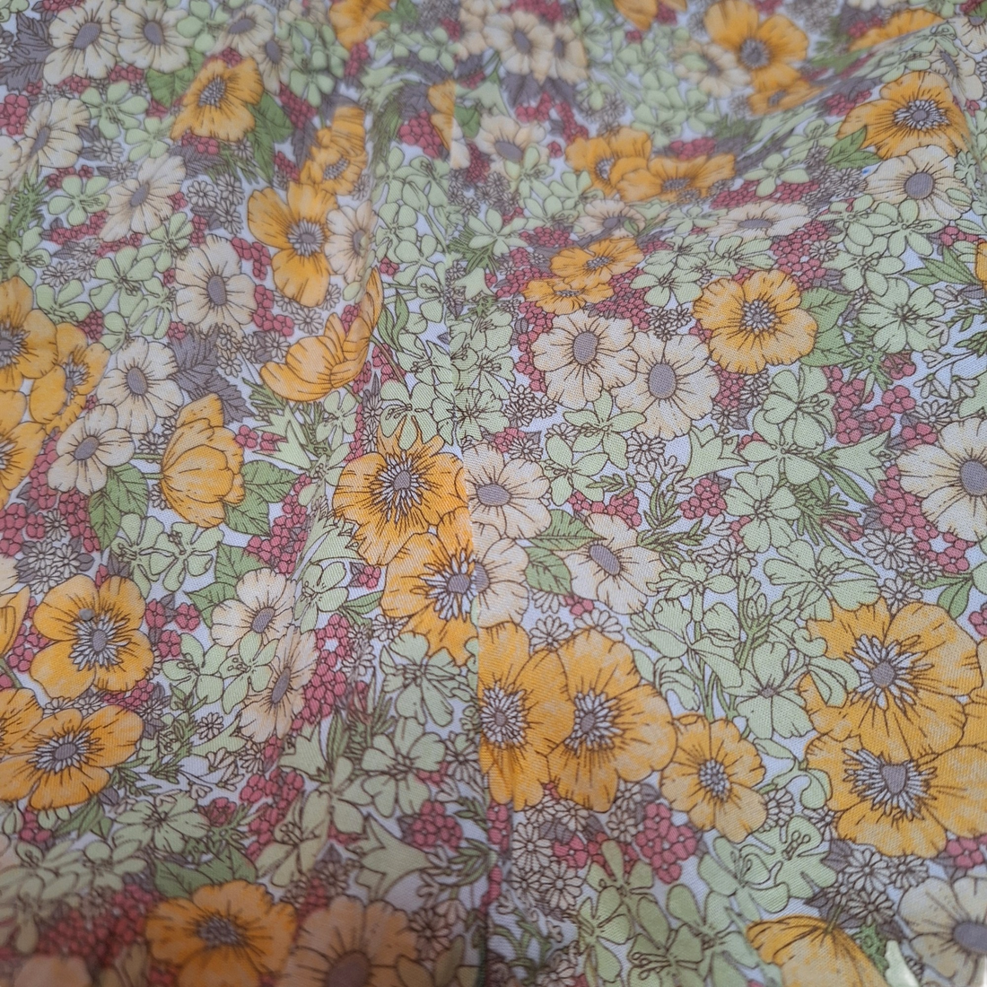 Shorts met bloemen - 6Y